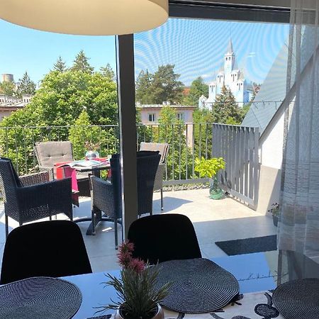 Atrium Apartman Heviz Mit Panoramaterrasse Und Tiefgarage Exteriér fotografie