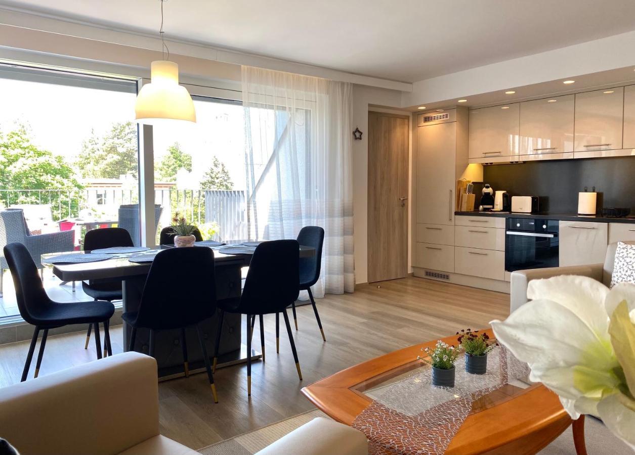 Atrium Apartman Heviz Mit Panoramaterrasse Und Tiefgarage Exteriér fotografie