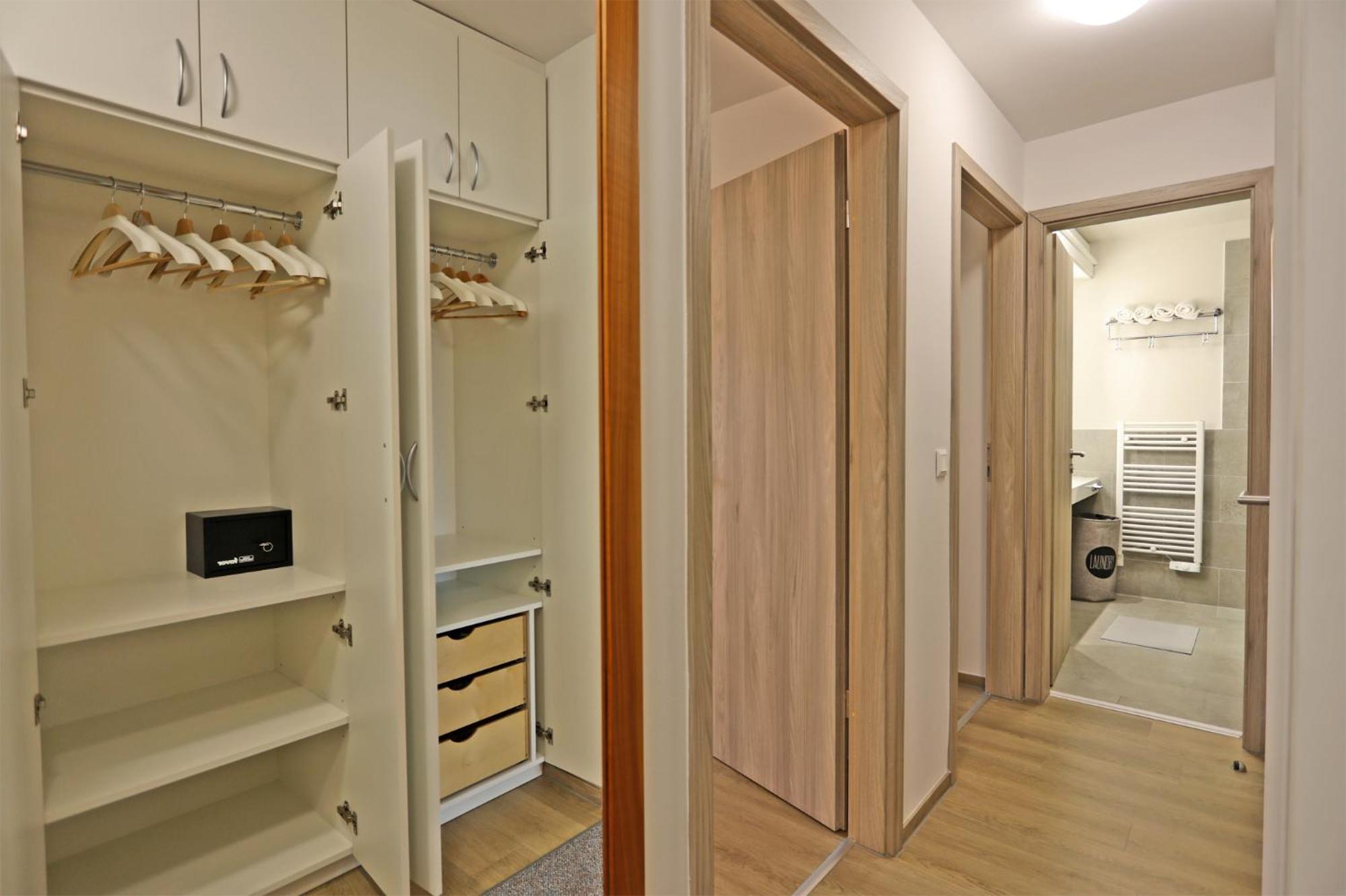 Atrium Apartman Heviz Mit Panoramaterrasse Und Tiefgarage Exteriér fotografie